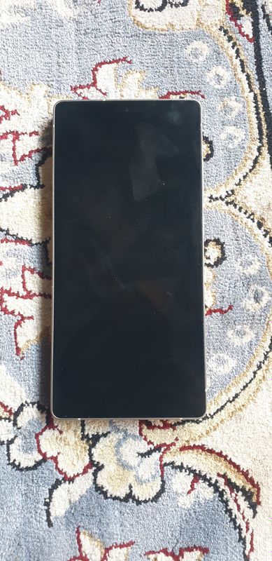 Samsung.  Es. 25.  Ultira