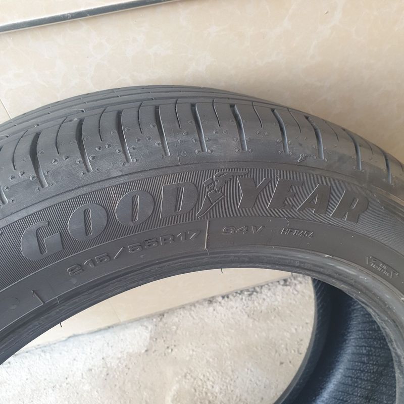 Balon goodyear 215 55 r17 1500 km Balon goodyear 215 55 r17 1500 km