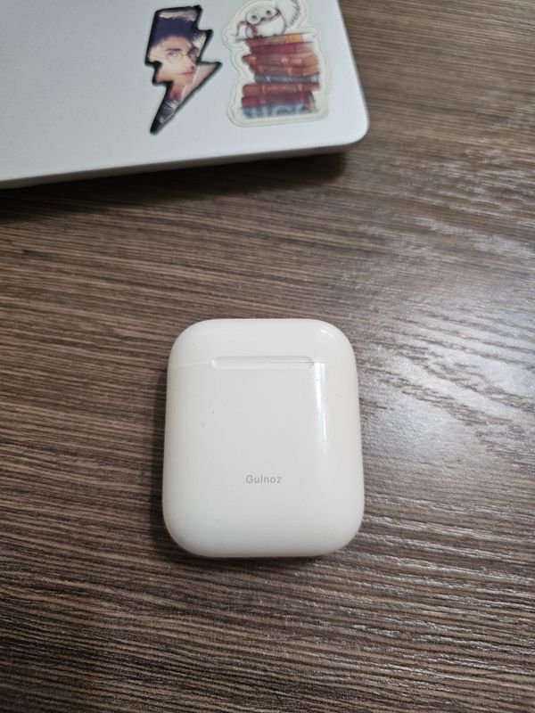 Airpods original 2.1 versiya. Airpods original 2.1 versiya.