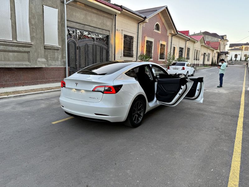 Tesla Model 3 Full Позиция 2021 Небитая Состаяние Какновый Tesla Model 3 Full Позиция 2021 Небитая Состаяние Какновый
