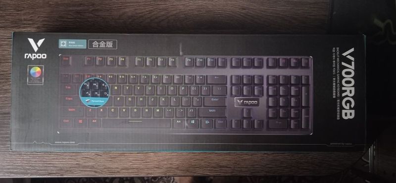 Продаю новую клавиатуру Rapoo V700RGB Продаю новую клавиатуру Rapoo V700RGB