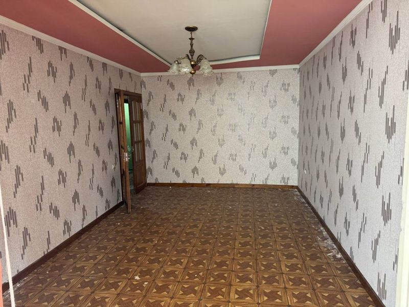 Продается дом срочна на Янгиабаде Продается дом срочна на Янгиабаде