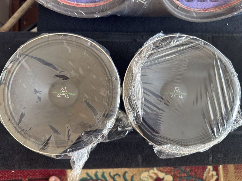 Arnold 20/300rms/600max/ideal sastayana/2par