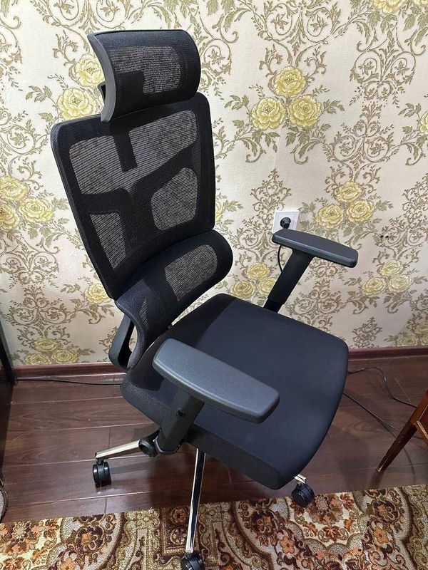 Игровое компьютерное кресло Игровое компьютерное кресло