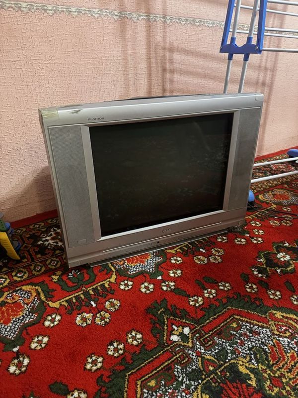 Продается телевизор