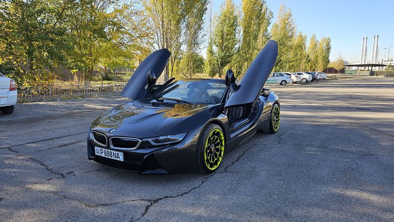 Bmw i8 roadster hibrid