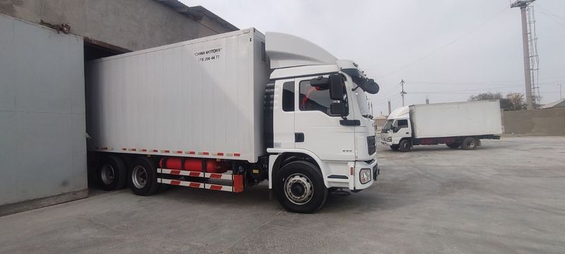 Chakman L3000 furgon 7.5m sotiladi.