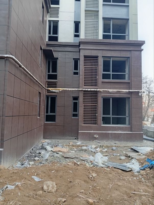 Срочно 1 этаж 77 кв.м Юнусобад, High Town Sity, HT Mall. Новостройка. Срочно 1 этаж 77 кв.м Юнусобад, High Town Sity, HT Mall. Новостройка.