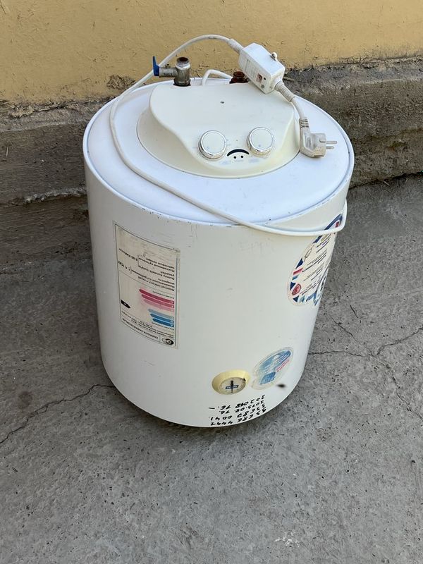 Ariston Royal sotiladi