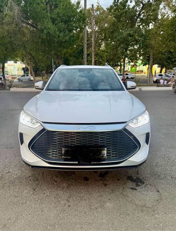 Продается BYD 2023 года