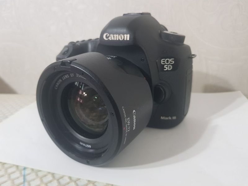 Продам фотоапппарат canon 5D mark 3 Продам фотоапппарат canon 5D mark 3