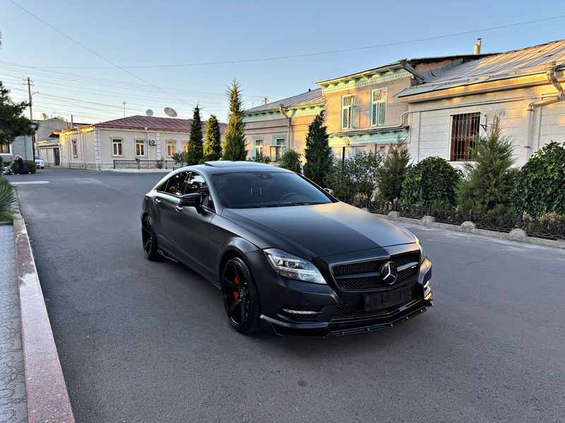 Mercedes Benz CLS Banan AMG Body Kit Состание Зор Mercedes Benz CLS Banan AMG Body Kit Состание Зор