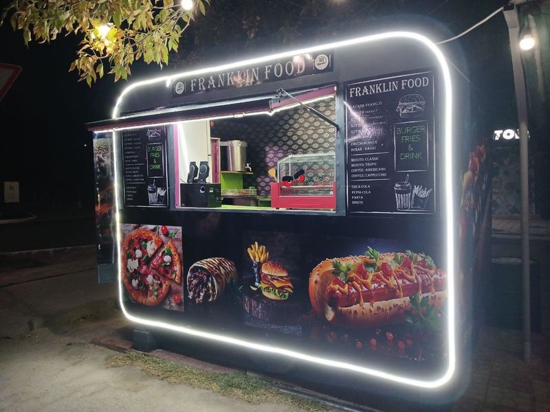 Food truck фудтрак fast food uchun tayyor biznes sotiladi Food truck фудтрак fast food uchun tayyor biznes sotiladi