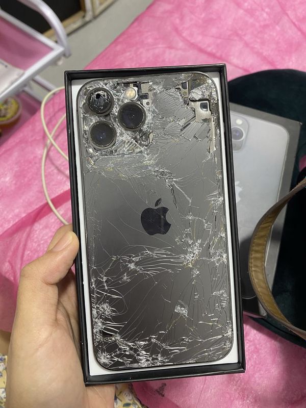 Iphone 13 promax srochno sotiladi singan Iphone 13 promax srochno sotiladi singan
