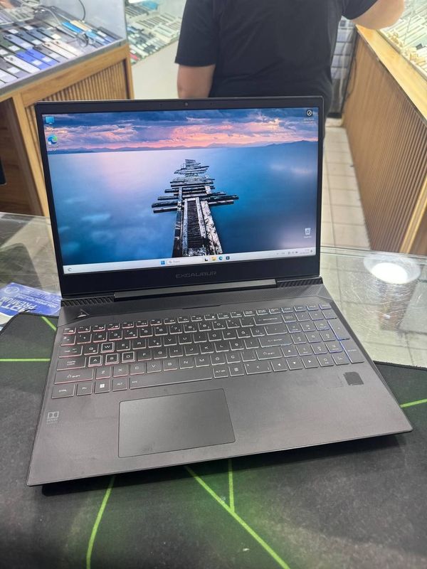 Продам Игровой ноутбук Excalibur Gaming, Made in Turkey, состояние 5+