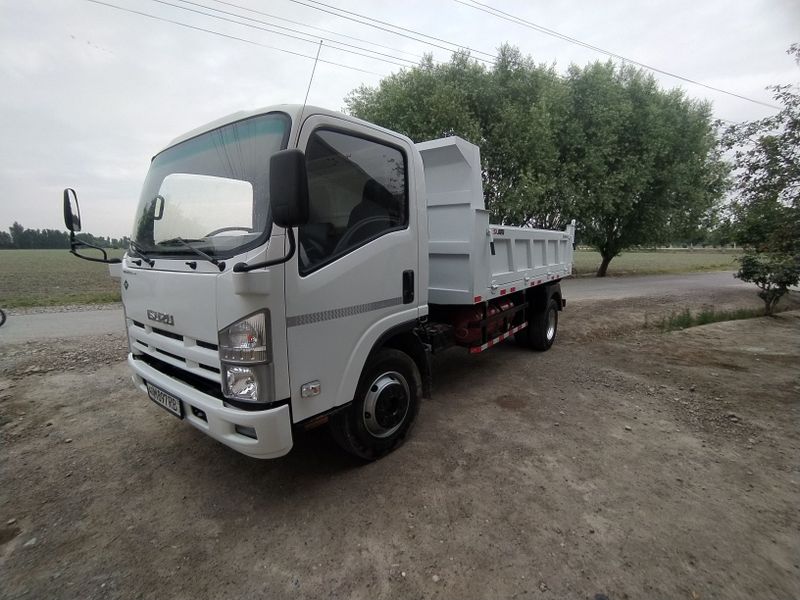 Isuzu82 sotiladi Isuzu82 sotiladi