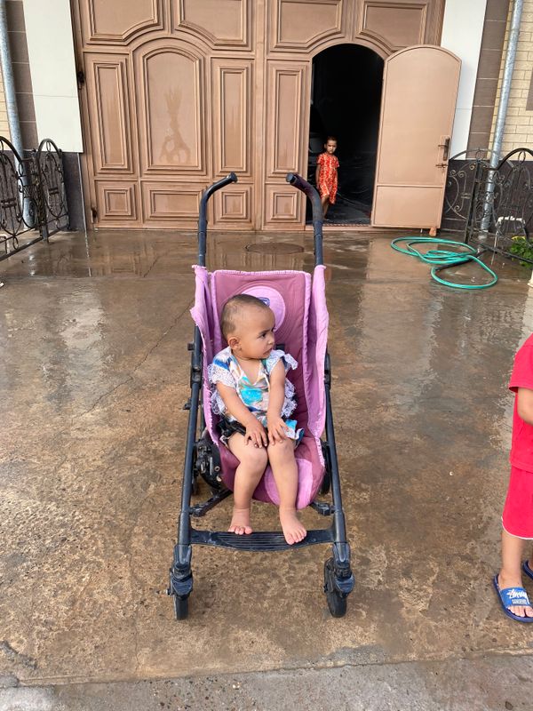 bolalar kolyaskasi. 100 mingga beraman.ishlatilgan
