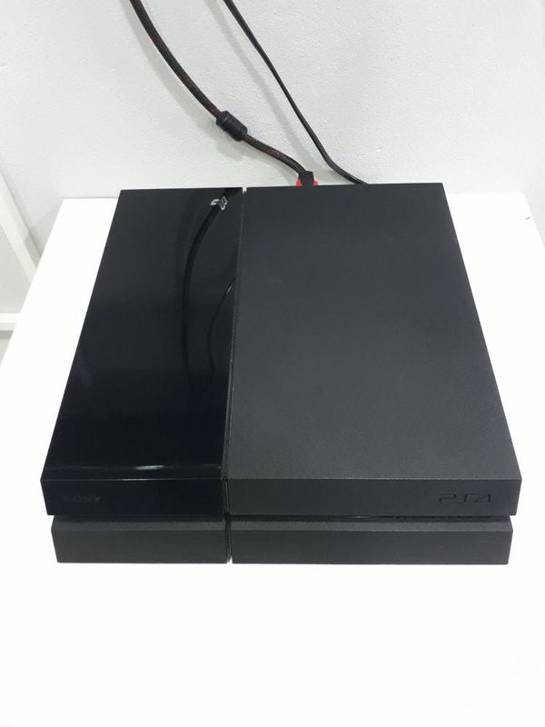 Playstation 4 Fat Playstation 4 Fat