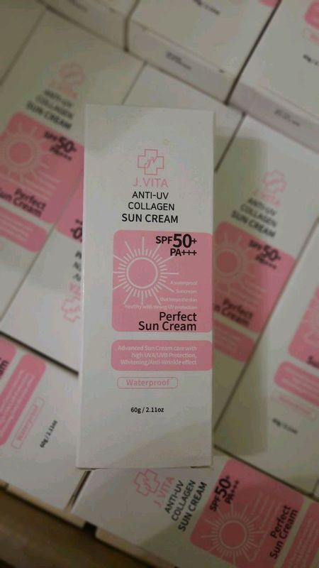 Collagen sun krem .Koreya mahsuloti.150 ming Collagen sun krem .Koreya mahsuloti.150 ming