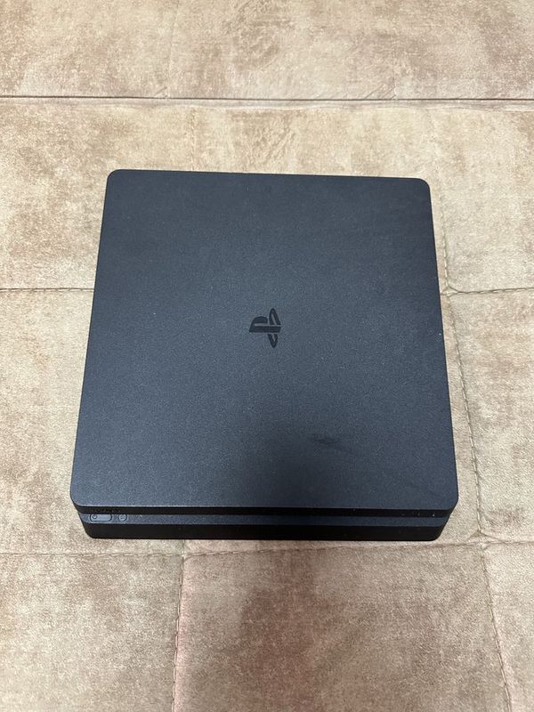 Playstation 4slim Playstation 4slim
