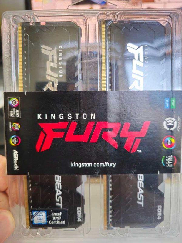 Kingston FURY DDR4 3600Mhz XMP intel certified RGB