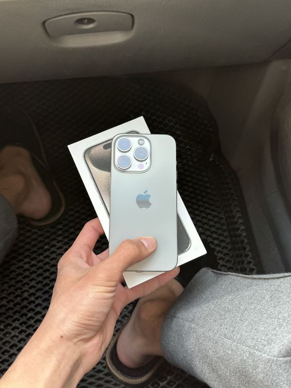 iPhone 15 Pro 256gb karobka dakument