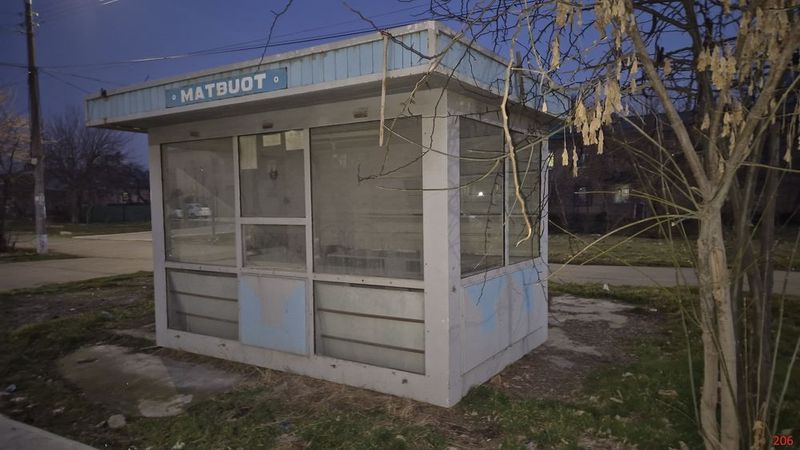 Butka Бутка kǒchma savdo uchun kiyoska 2 ga 3 m dôkon temirdan yasalg Butka Бутка kǒchma savdo uchun kiyoska 2 ga 3 m dôkon temirdan yasalg