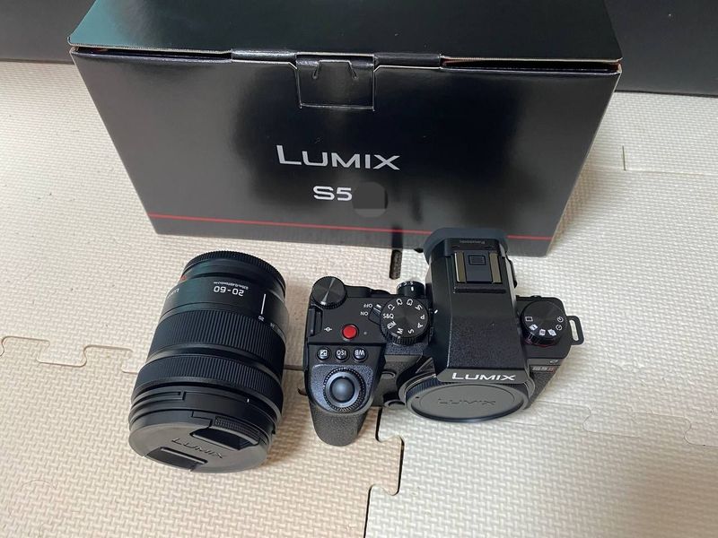 LUMIX S 5 сотилади LUMIX S 5 сотилади