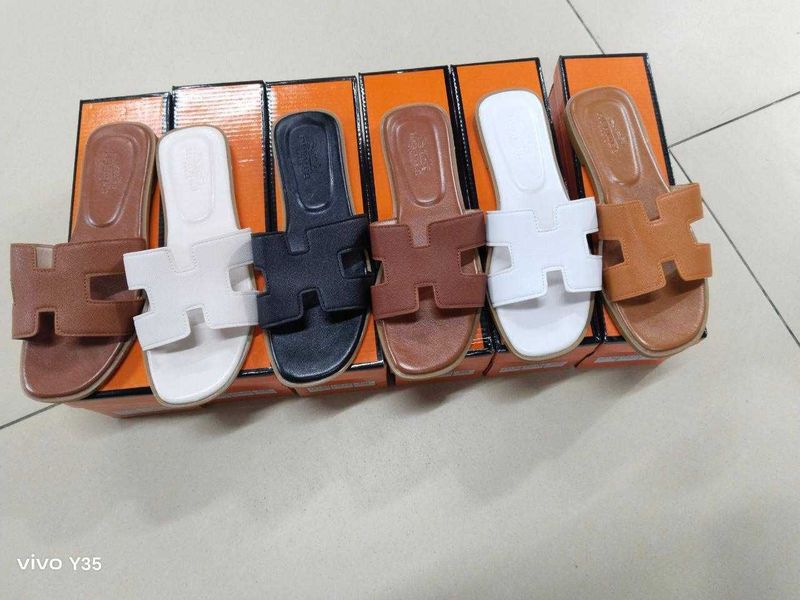 Продаются тапочки Hermes!!!