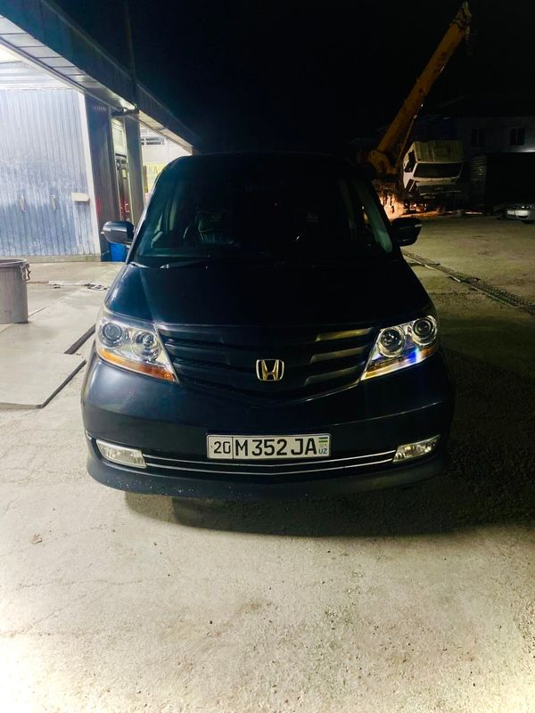 Honda Elysion 2011 yil Honda Elysion 2011 yil