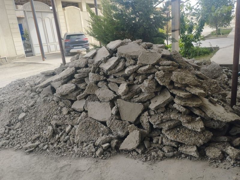 Beton boʻlaklari, biton boʻlaklari Beton boʻlaklari, biton boʻlaklari