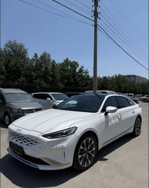 KIA K8 2025 Probeg 6.000km KIA K8 2025 Probeg 6.000km