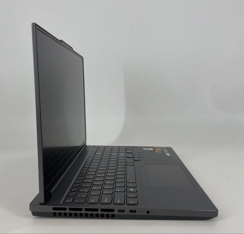 Lenovo Legion Slim 7 Lenovo Legion Slim 7