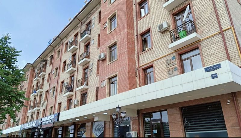 Нежилой 200м2 первая линия , малая кольцевая