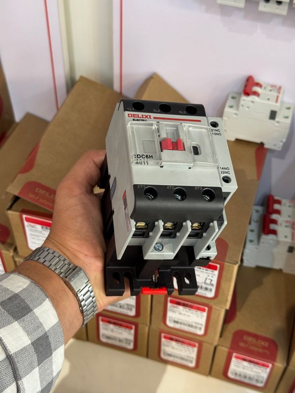 Контактор CDC6H-4011 40A DELIXI Контактор CDC6H-4011 40A DELIXI