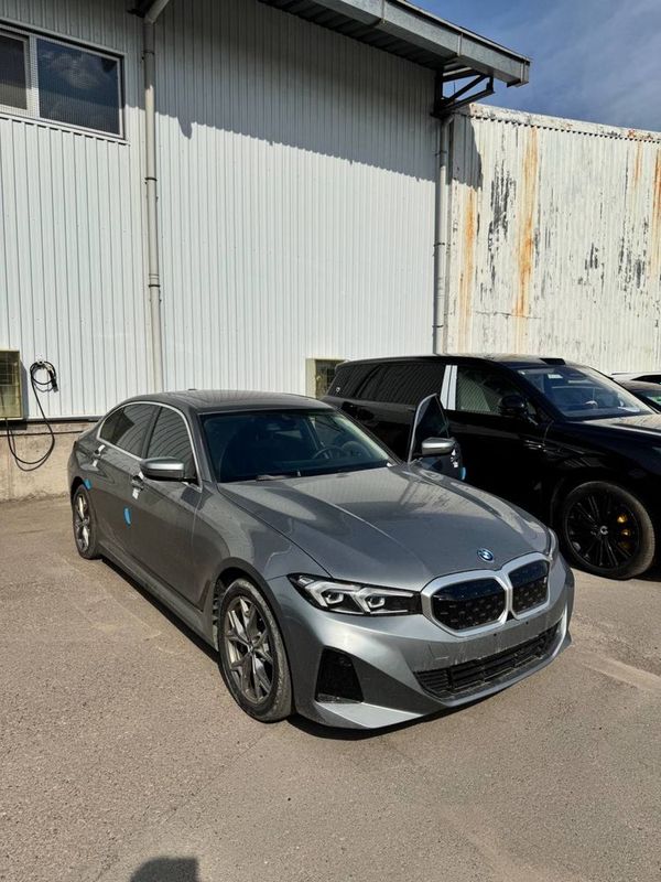 BMW I3 35L 2022 yil nomiga chiqadi tamojnyadan BMW I3 35L 2022 yil nomiga chiqadi tamojnyadan
