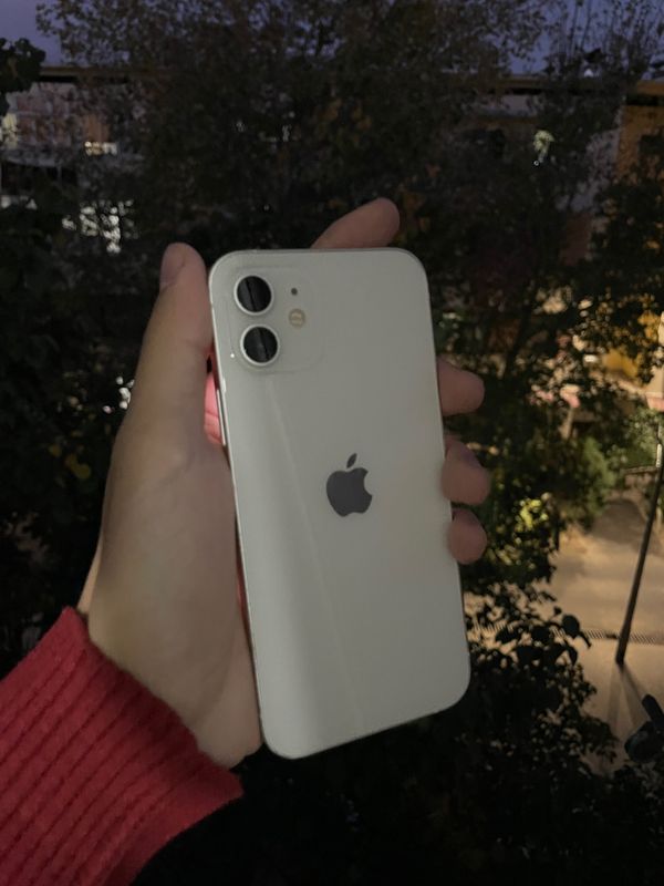 Iphone 12 sotiladi