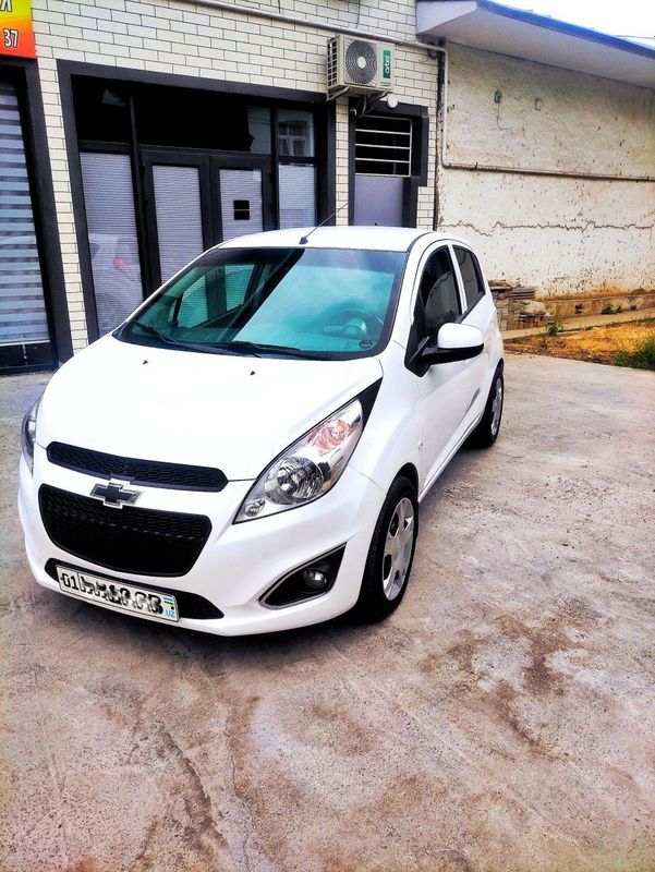 Spark 2015 yil rangi oq 2 pazitsa holat ideal Spark 2015 yil rangi oq 2 pazitsa holat ideal