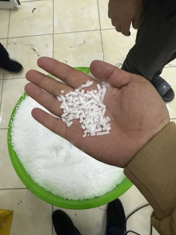 Сухой лёд Қуруқ муз Сухой лёд Қуруқ муз