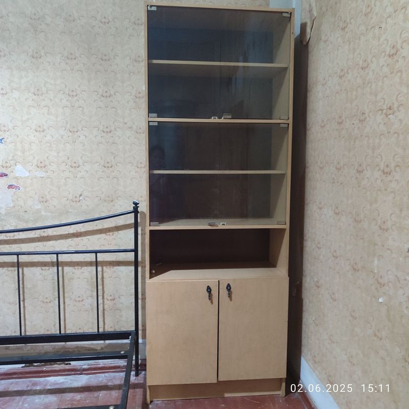 Книжный шкаф продам Книжный шкаф продам