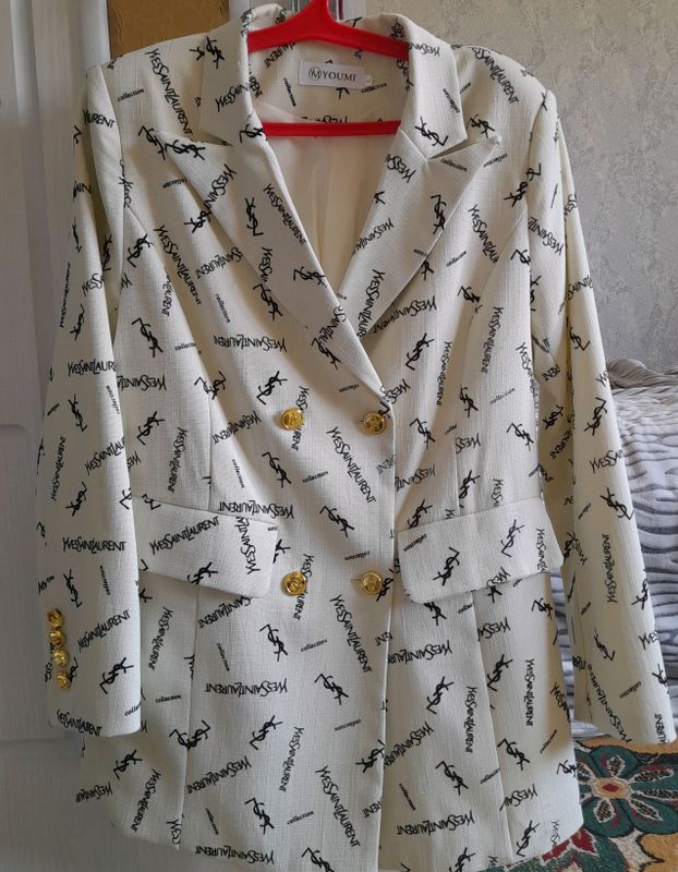 YSL женский костюм YSL женский костюм