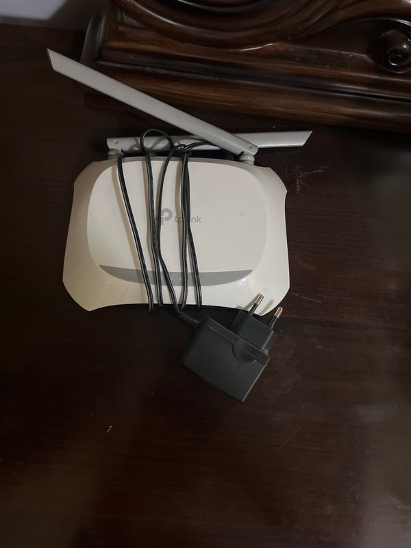 Роутер TP-Link идеальный рабочий,чистый продукт