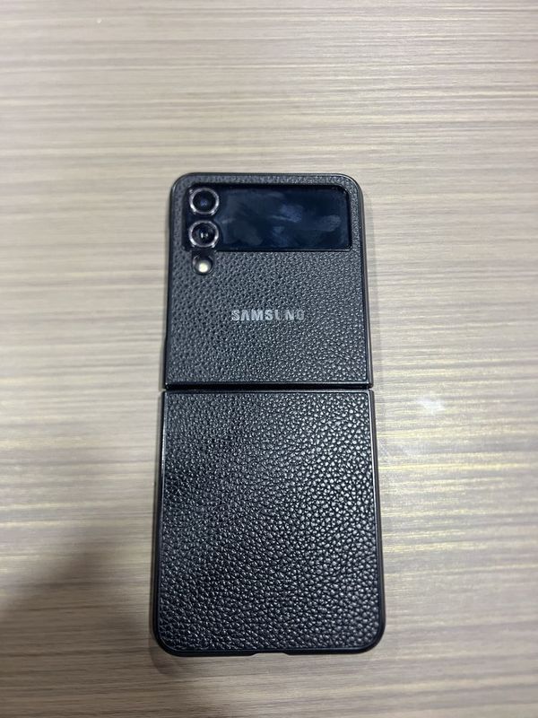 Samsung Galaxy Z flip 4