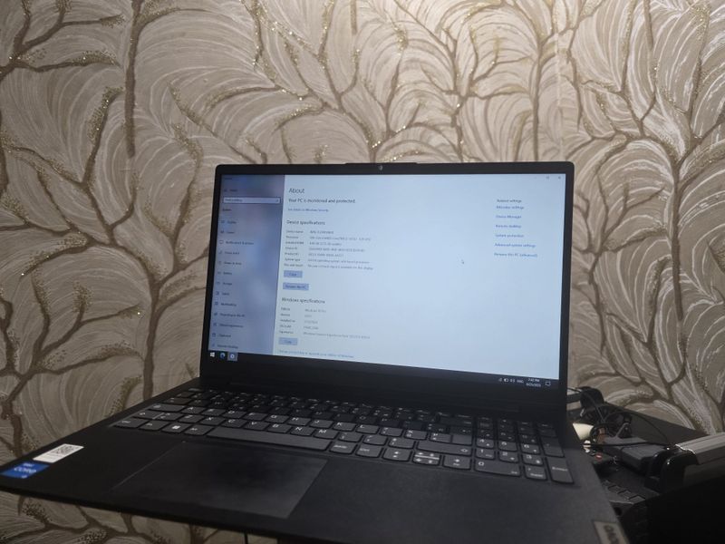 Lenovo Notebook Core i3-1215U Lenovo Notebook Core i3-1215U