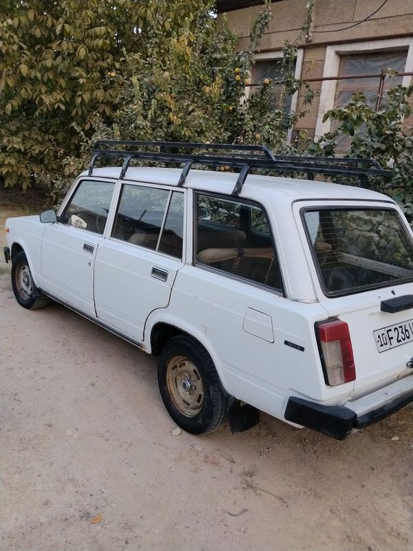 Vaz 2104 sotiladi holati yaxshi yurib turgan moshina