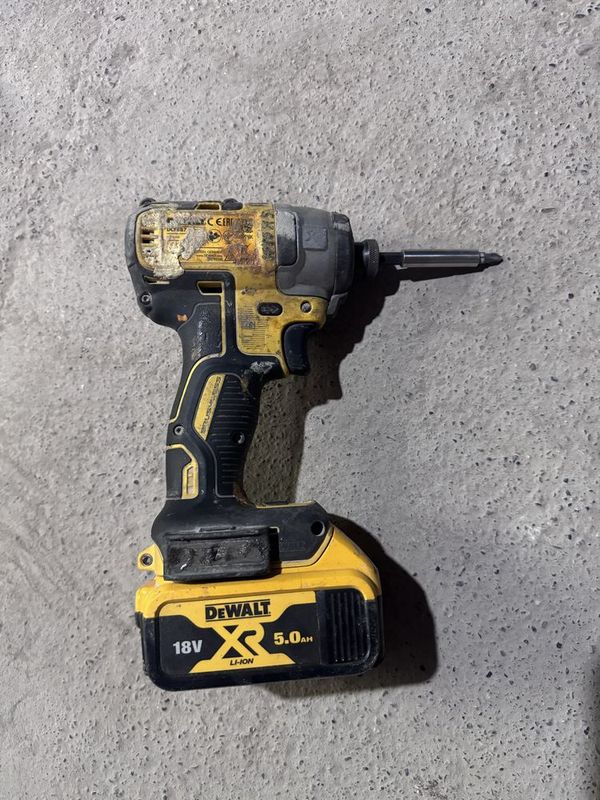 Шрупаверт Dewalt оригинал