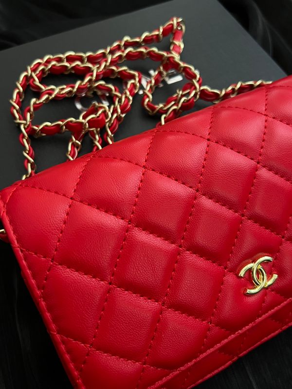 Элегантная сумка-клатч от Chanel Элегантная сумка-клатч от Chanel