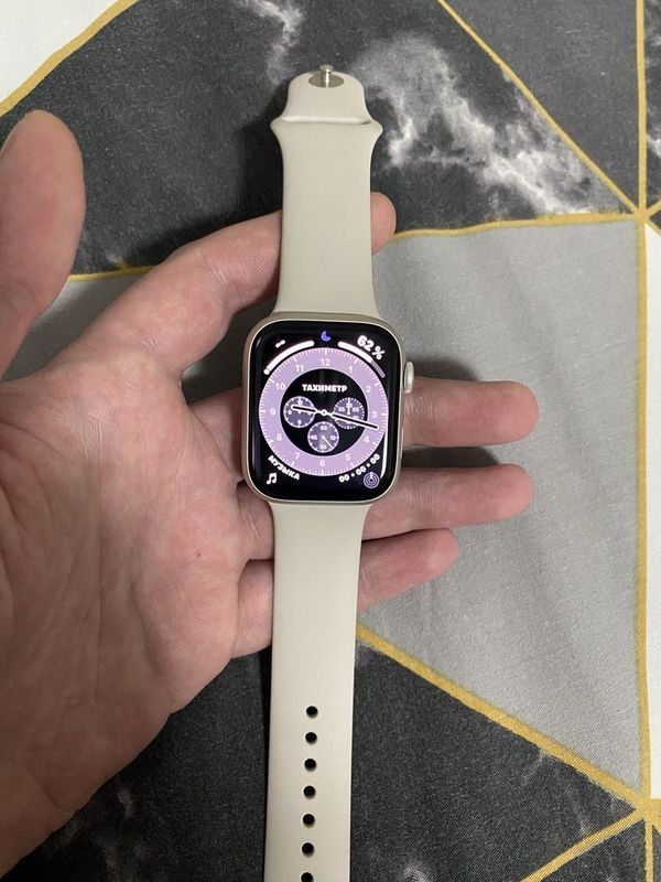 Apple Watch 7/45mm Apple Watch 7/45mm