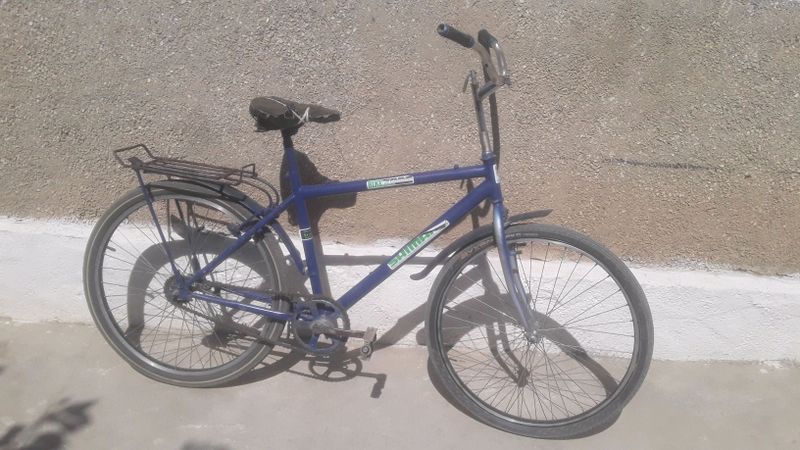Mana shu velosafed sotiladi narhi 600-ming sum Mana shu velosafed sotiladi narhi 600-ming sum