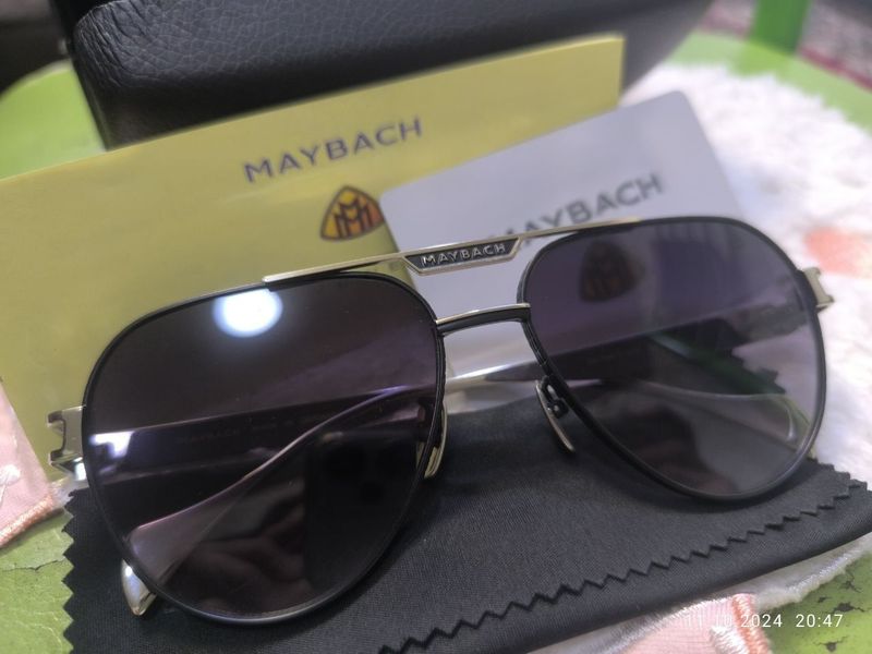 Maybach Ochki yengi